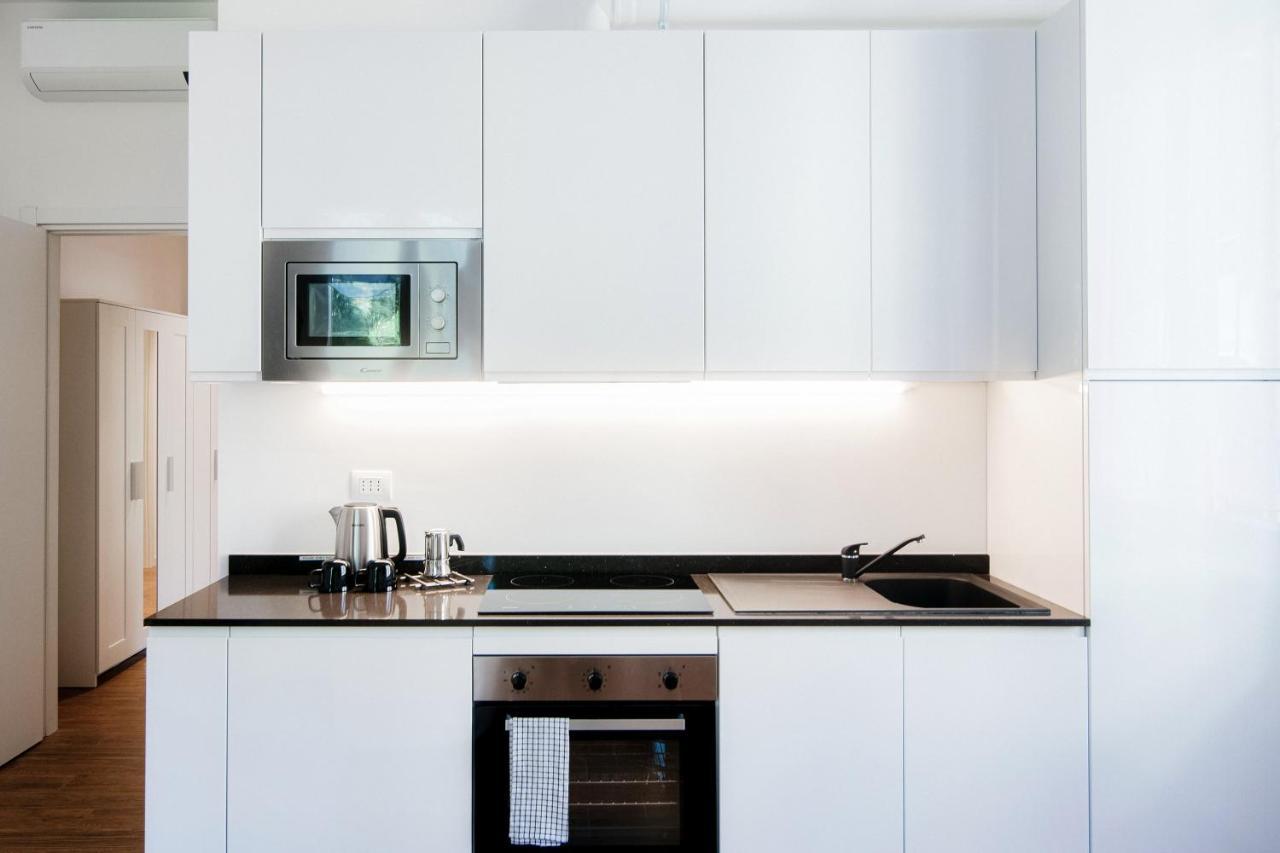 White Loft Como Central - The House Of Travelers Exterior foto