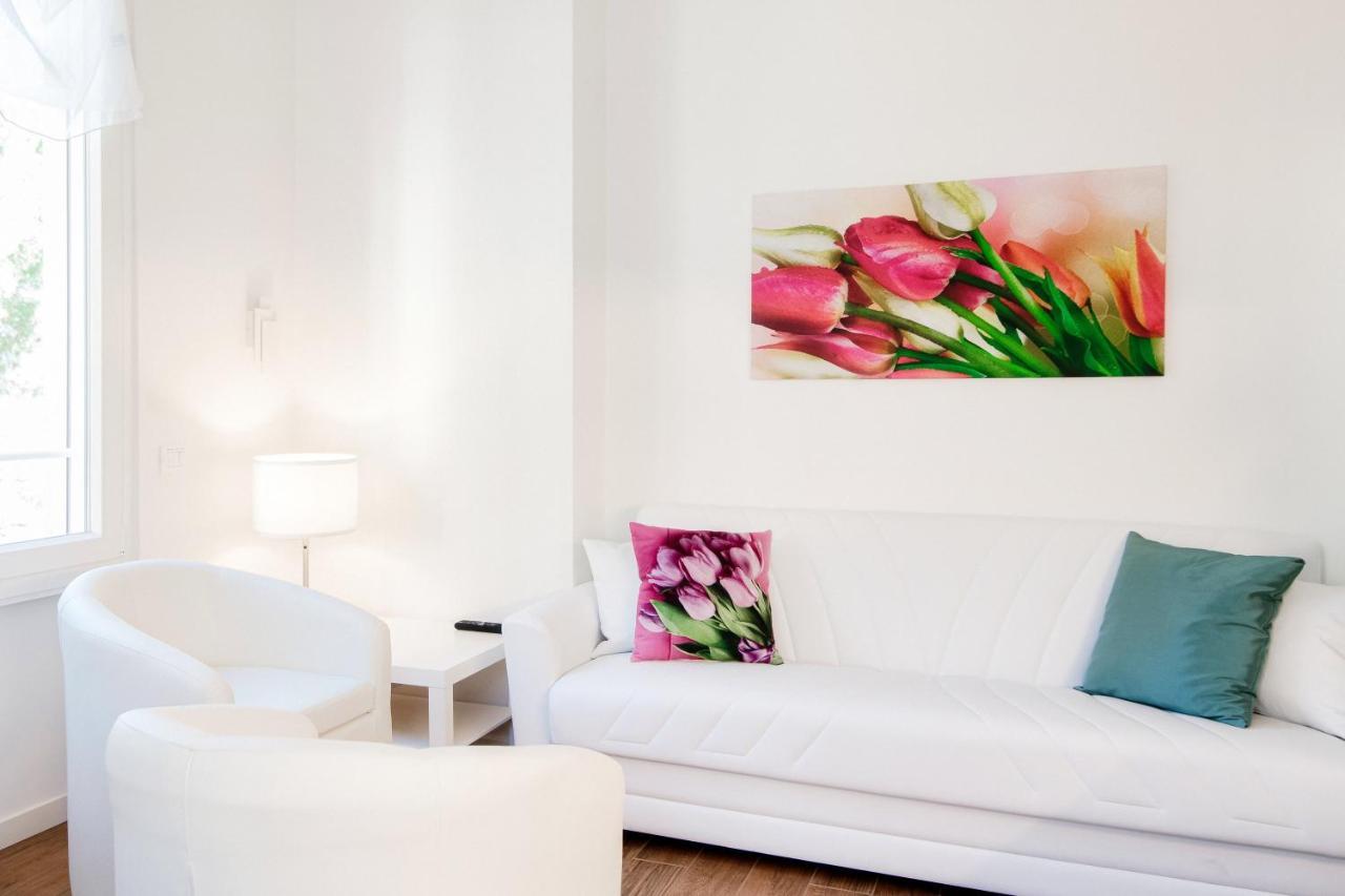 White Loft Como Central - The House Of Travelers Exterior foto