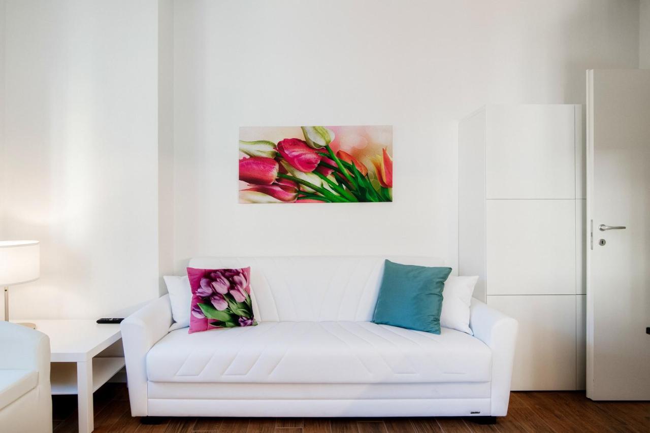 White Loft Como Central - The House Of Travelers Exterior foto